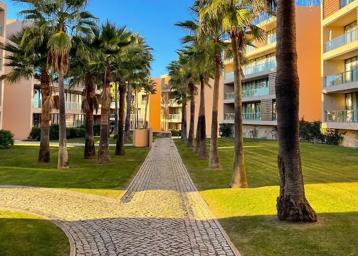 Herdade Dos Salgados,t3 8c-0c, Lagoas *