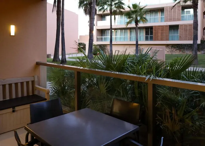 Herdade Dos Salgados,t3 8c-0c, Lagoas *